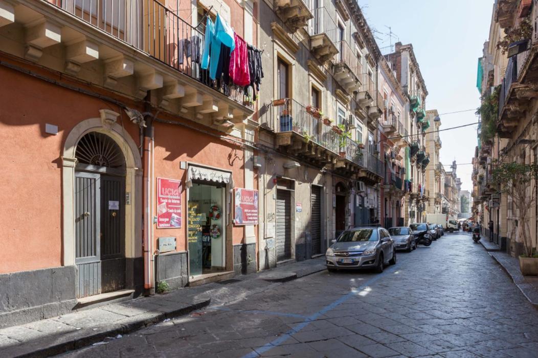 Centre Apartment Grotte Bianche 2 Catania Exterior photo